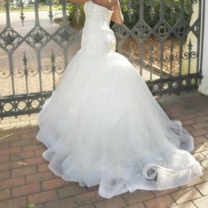 PRICE DROP!! Alfred Angelo Cinderella 216 Wedding dress!